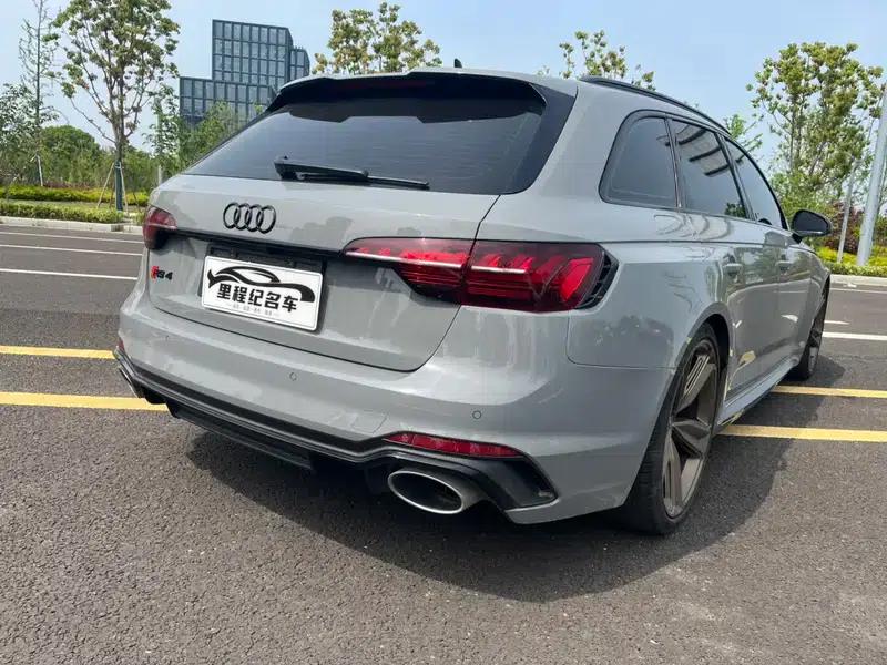 2022 Audi RS 4 RS4 2.9T Avant Dark Gold Edition — миниатюра 6