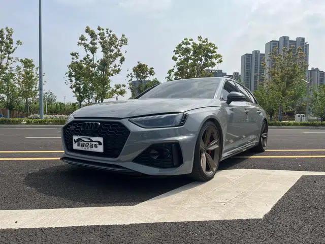 2022 Audi RS 4 RS4 2.9T Avant Dark Gold Edition