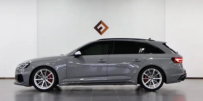 Audi RS 4 2019 RS4 2.9T Avant — миниатюра 4