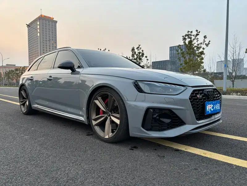 2022 Audi RS 4 RS4 2.9T Avant Dark Gold Edition — миниатюра 3