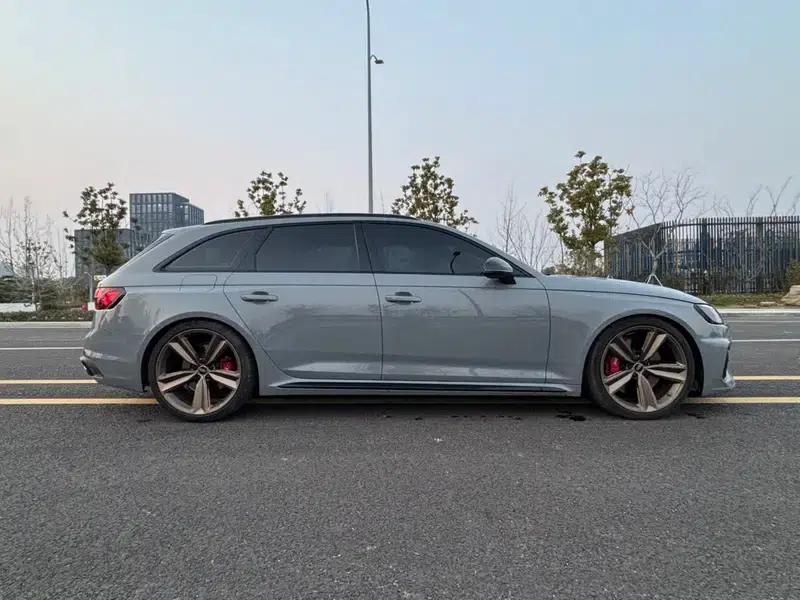 2022 Audi RS 4 RS4 2.9T Avant Dark Gold Edition — миниатюра 7