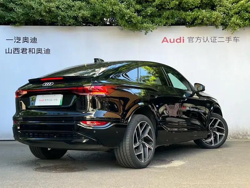 Audi Q6L Sportback e-tron 2026 First Edition — миниатюра 4