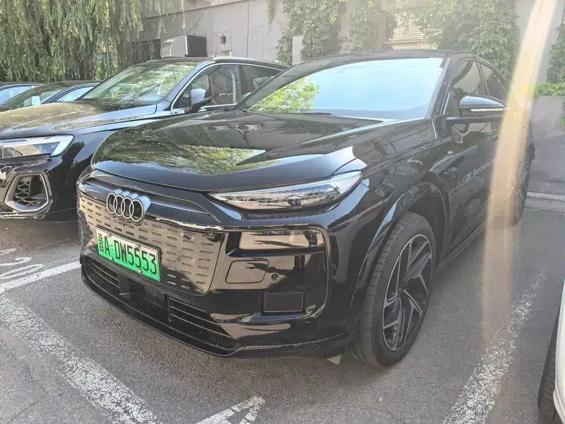 Audi Q6L Sportback e-tron 2026 First Edition — миниатюра 8