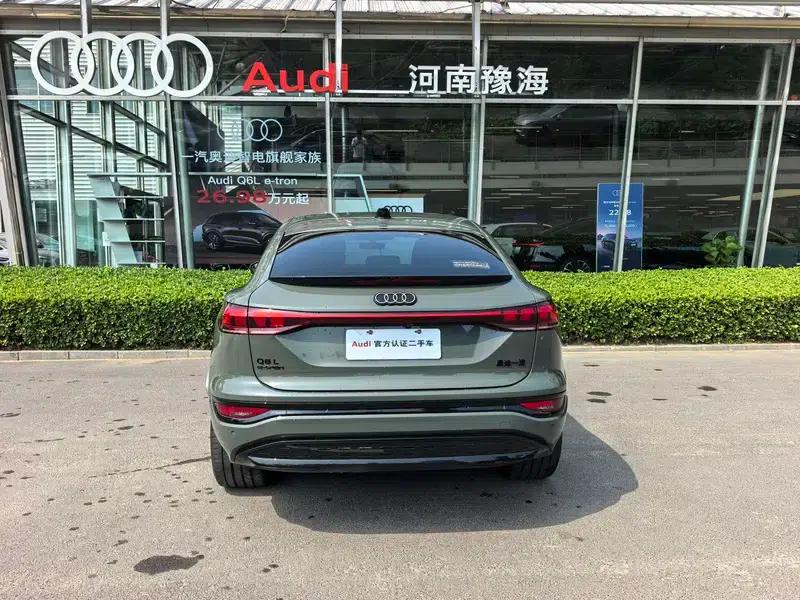 Audi Q6L Sportback e-tron 2026 First Edition — миниатюра 3