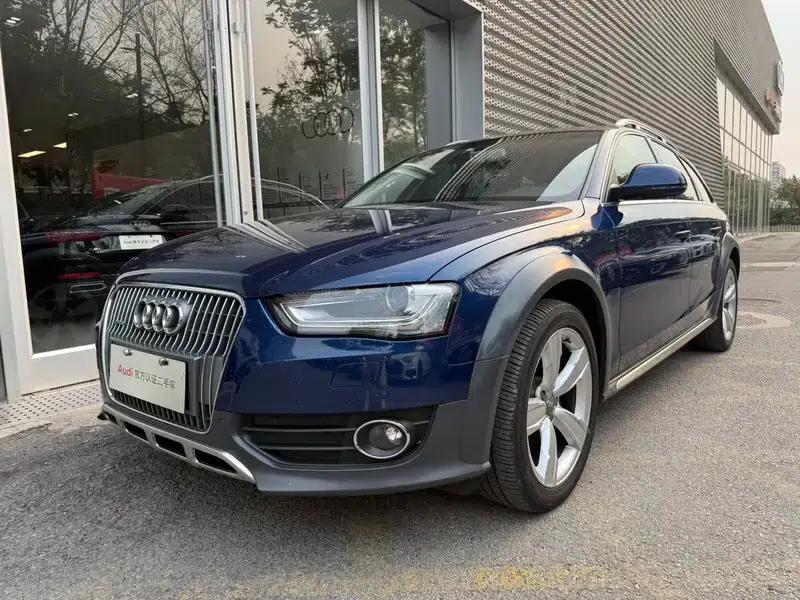 2014 Audi A4 (Imported) 40 TFSI allroad quattro — миниатюра 1