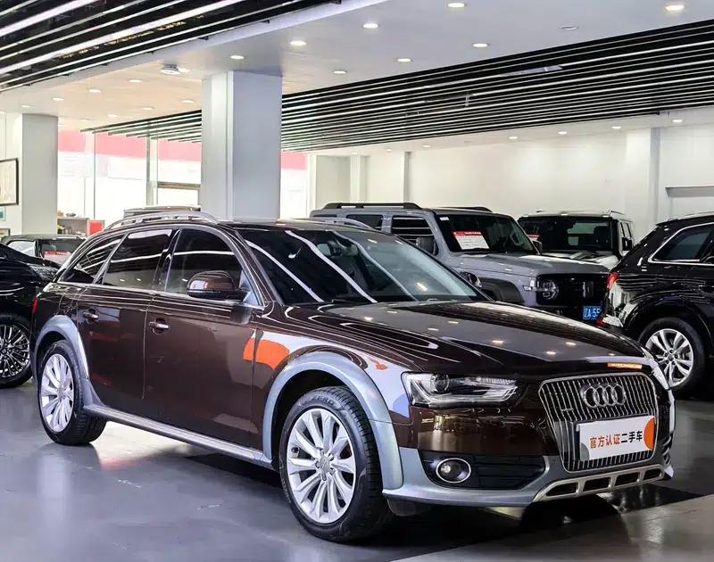 2014 Audi A4 (Imported) 40 TFSI allroad quattro plus version — миниатюра 3