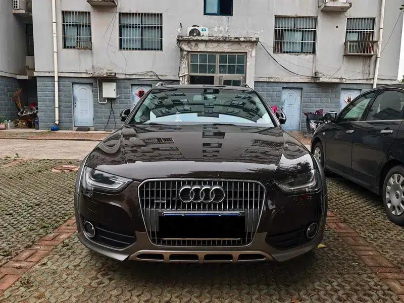 Audi A4 (Imported) 2013 40 TFSI allroad quattro Comfort — миниатюра 2