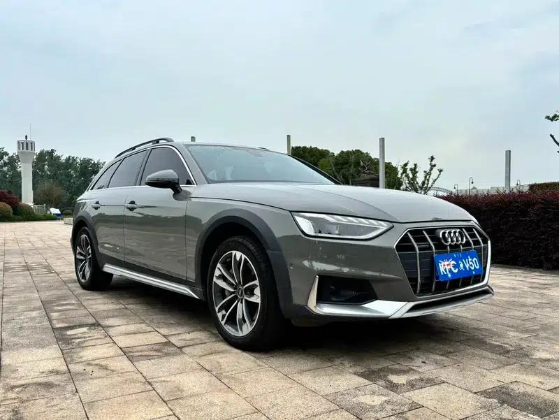 2022 Audi A4 (Imported) allroad quattro Ice Sport Edition — миниатюра 3