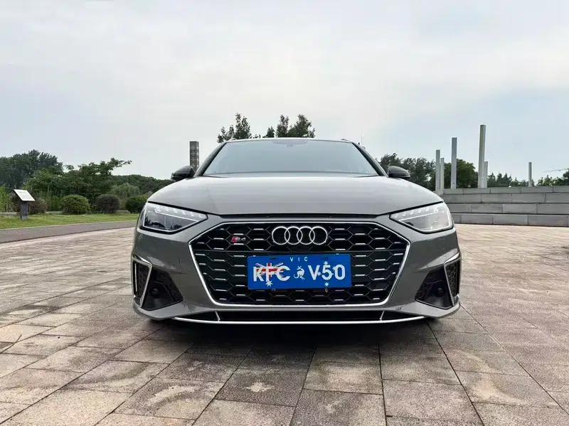 2021 Audi A4 (Imported) Avant 40 TFSI Fashionable Elegant Model — миниатюра 2