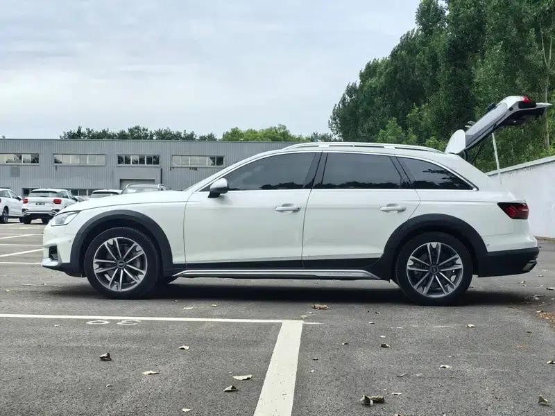 2022 Audi A4 (Imported) allroad quattro — миниатюра 4