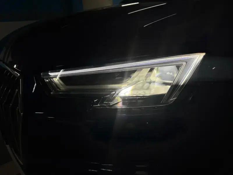 Audi A4 (Imported) 2017 45 TFSI allroad quattro Fashion Edition — миниатюра 11