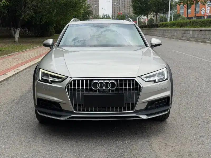 Audi A4 (Imported) 2017 45 TFSI allroad quattro Fashion Edition — миниатюра 2