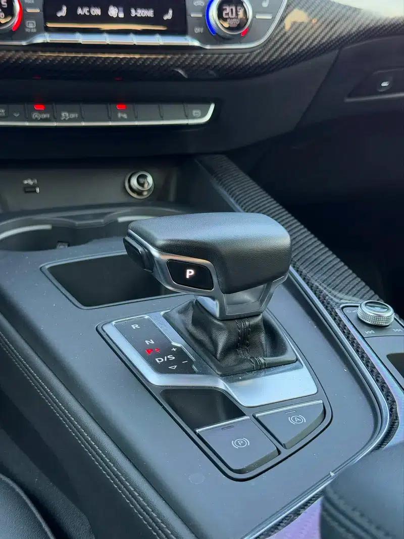 2021 Audi A4 (Imported) Avant 40 TFSI Star Edition — миниатюра 15
