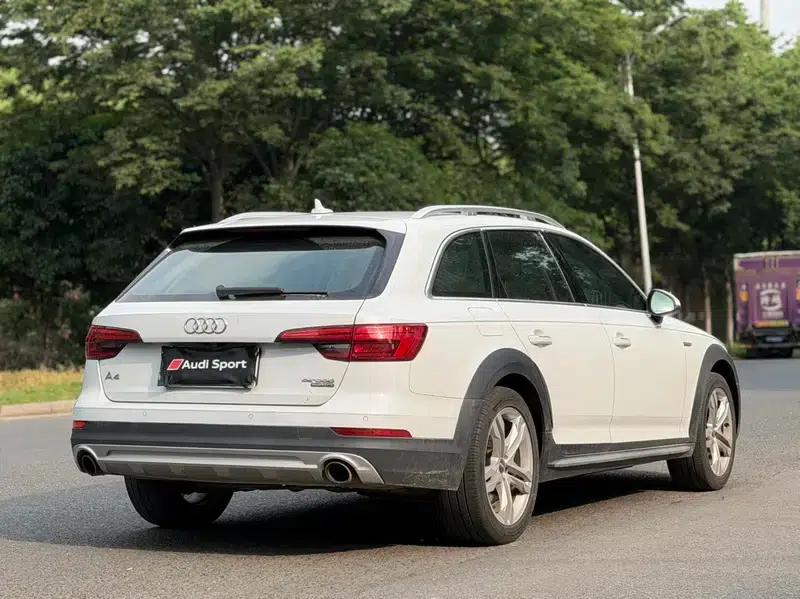 Audi A4 (Imported) 2017 45 TFSI allroad quattro Fashion Edition — миниатюра 6