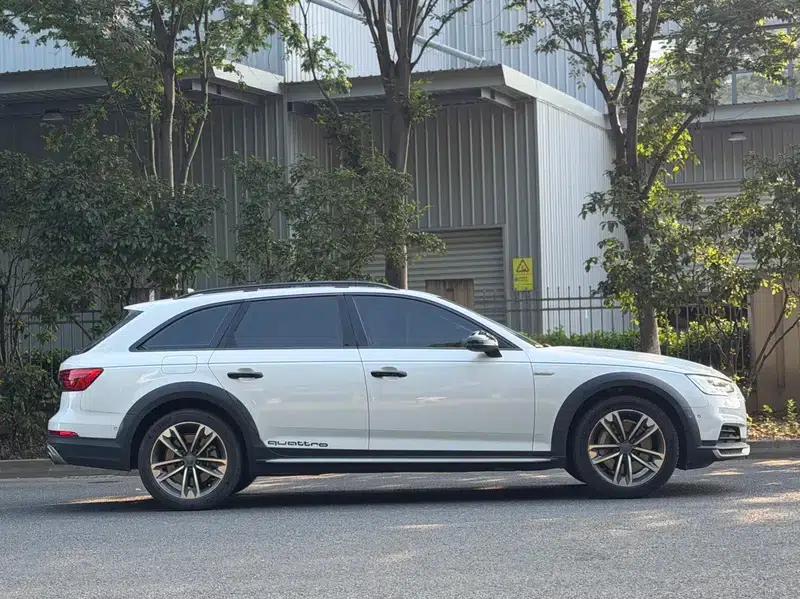 2017 Audi A4 (Imported) 45 TFSI allroad quattro Sport — миниатюра 7