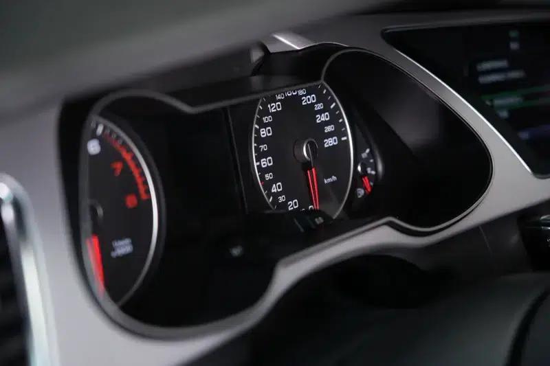 2014 Audi A4 (Imported) 40 TFSI allroad quattro plus version — миниатюра 21