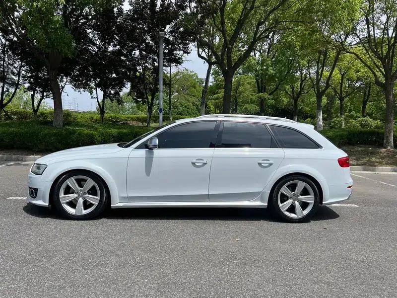 2014 Audi A4 (Imported) 40 TFSI allroad quattro plus version — миниатюра 3