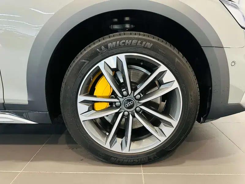 2022 Audi A4 (Imported) allroad quattro — миниатюра 6