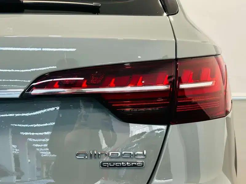 2022 Audi A4 (Imported) allroad quattro — миниатюра 9