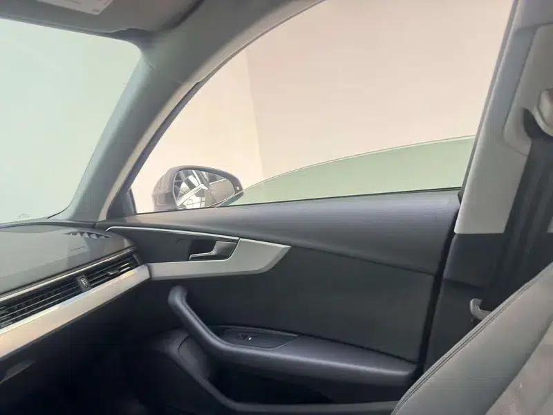 2021 Audi A4 (Imported) Avant 40 TFSI Fashion Dynamic Edition — миниатюра 12