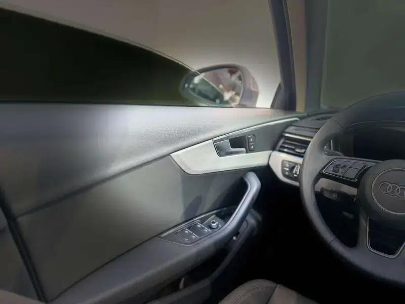 2021 Audi A4 (Imported) Avant 40 TFSI Fashion Dynamic Edition — миниатюра 9