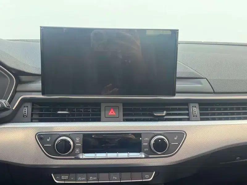 2021 Audi A4 (Imported) Avant 40 TFSI Fashion Dynamic Edition — миниатюра 10