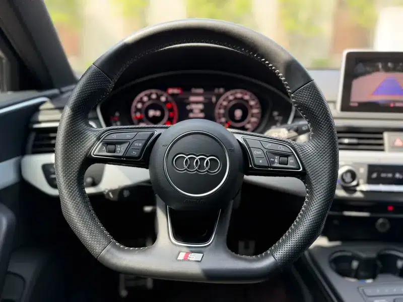 2019 Audi A4 (Imported) Avant 40 TFSI Luxury Dynamic — миниатюра 11