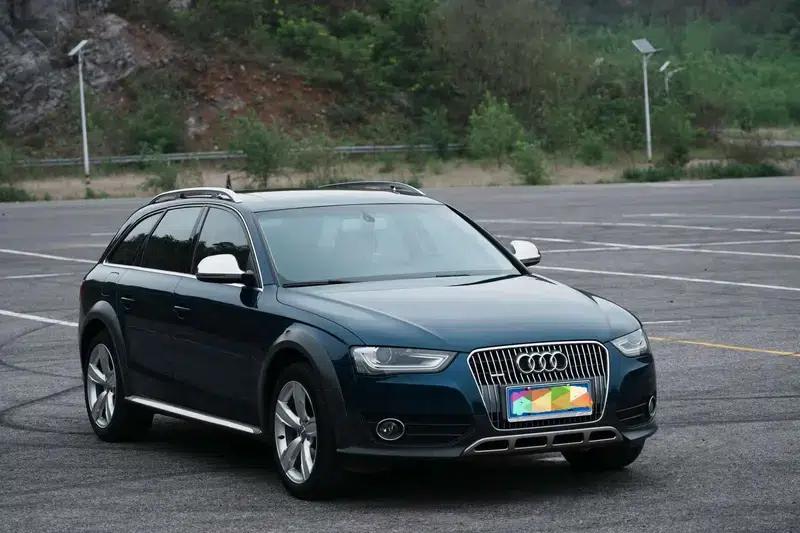 2014 Audi A4 (Imported) 40 TFSI allroad quattro plus version — миниатюра 3