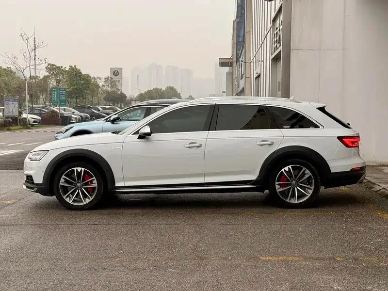 2017 Audi A4 (Imported) 45 TFSI allroad quattro Sport — миниатюра 4