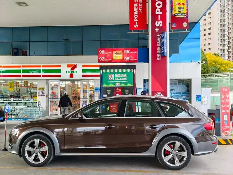2014 Audi A4 (Imported) 40 TFSI allroad quattro plus version — миниатюра 11