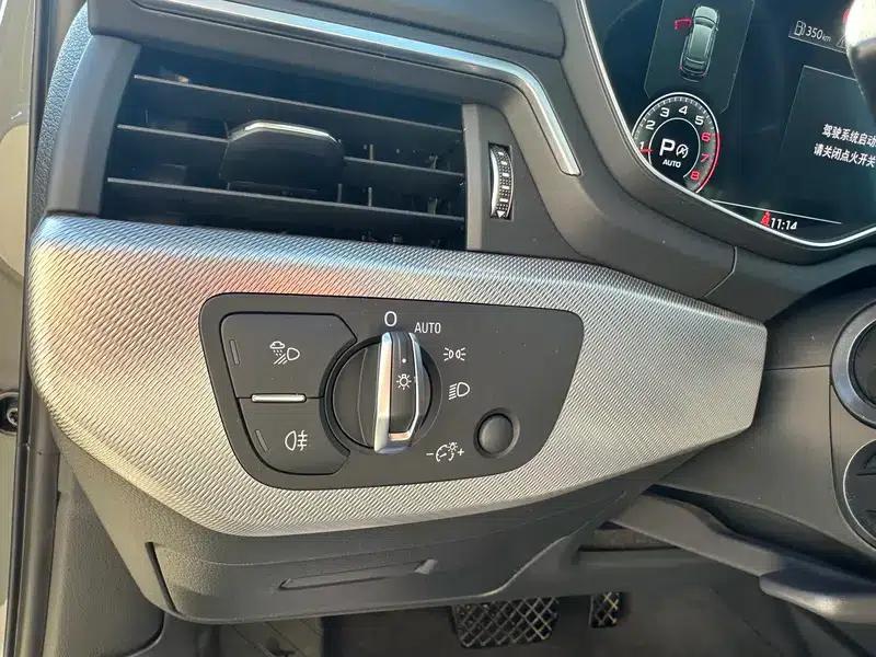 2022 Audi A4 (Imported) Avant 40 TFSI Fashion Dynamic Edition — миниатюра 17