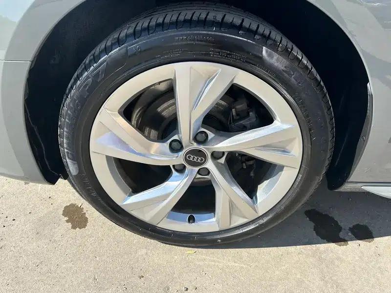2022 Audi A4 (Imported) Avant 40 TFSI Fashion Dynamic Edition — миниатюра 10
