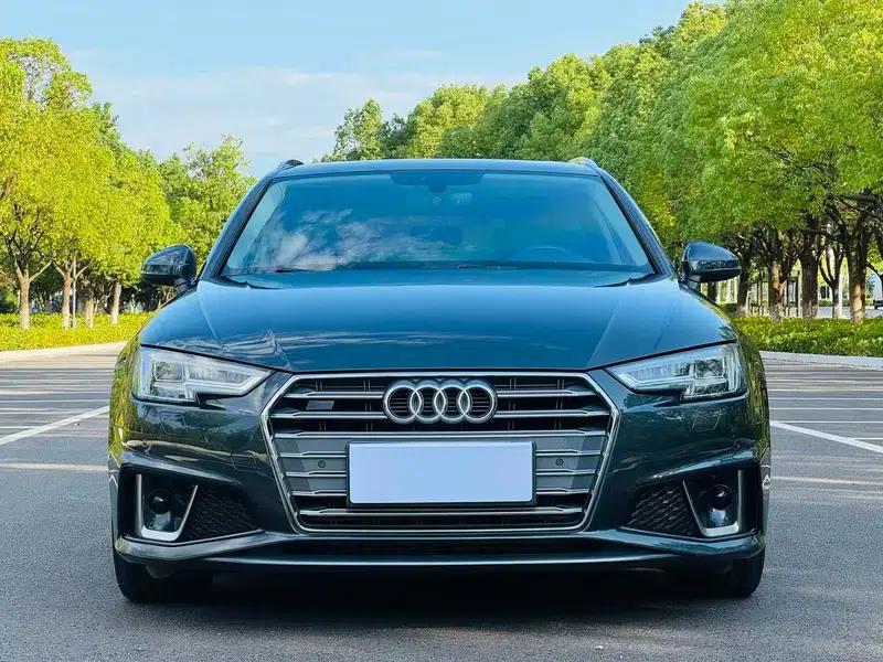 2019 Audi A4 (Imported) Avant 40 TFSI Fashion Dynamic Edition — миниатюра 2