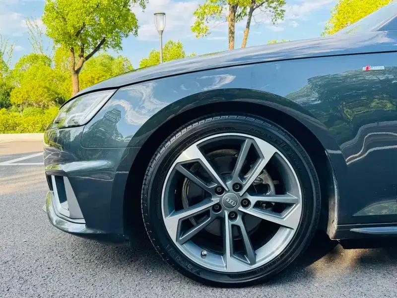 2019 Audi A4 (Imported) Avant 40 TFSI Fashion Dynamic Edition — миниатюра 4