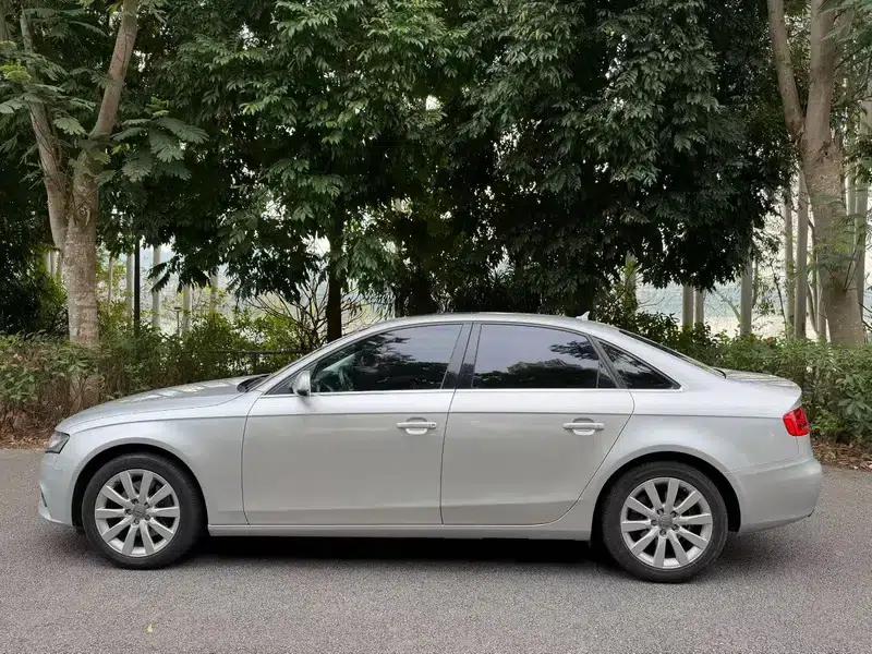 Audi A4 (Imported) 2010 Model 2.0T Automatic AWD 5-Seater Parallel Import — миниатюра 2