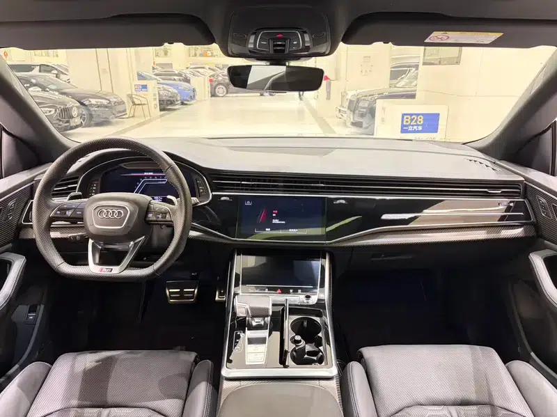 2021 Audi RS Q8 4.0T — миниатюра 11
