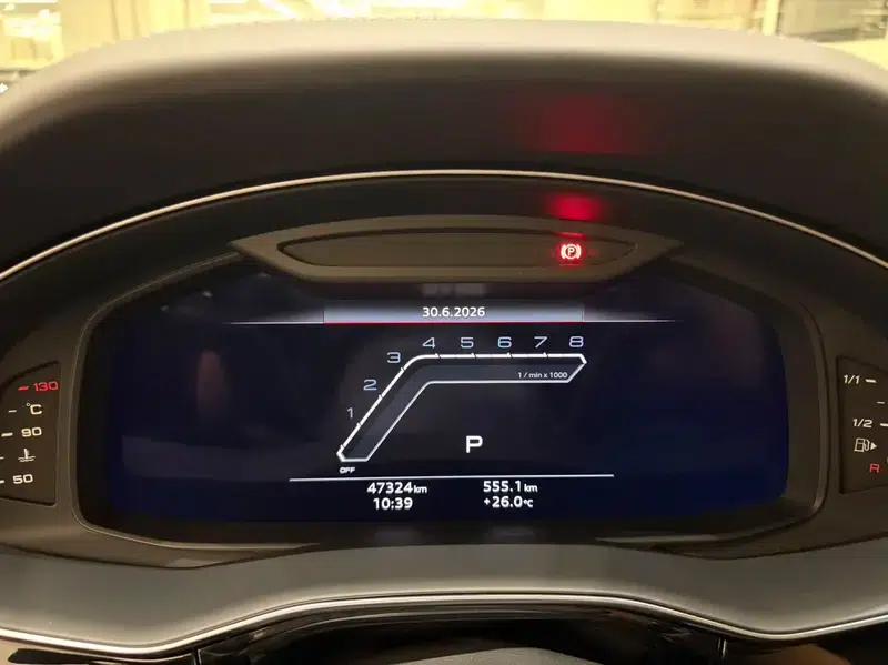 2021 Audi RS Q8 4.0T — миниатюра 12
