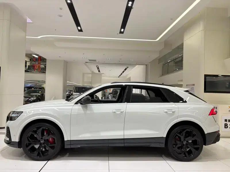 2021 Audi RS Q8 4.0T — миниатюра 3