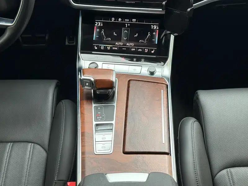 2021 Audi A6 (Imported) allroad quattro Explorer 55 TFSI Premium Off-Road Model — миниатюра 38