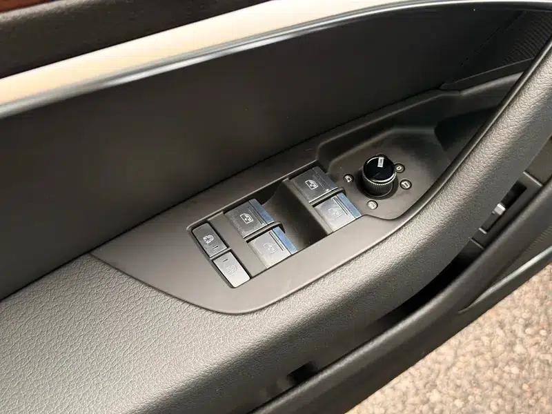 2021 Audi A6 (Imported) allroad quattro Explorer 55 TFSI Premium Off-Road Model — миниатюра 45