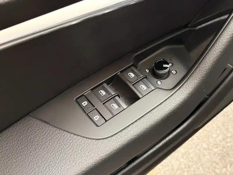 2023 Audi A6 (Imported) Avant quattro 45 TFSI Dynamic Edition — миниатюра 39
