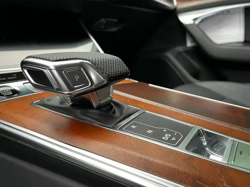 2020 Audi A6 (Imported) allroad Explorer 55 TFSI Premium Off-Road Model — миниатюра 9