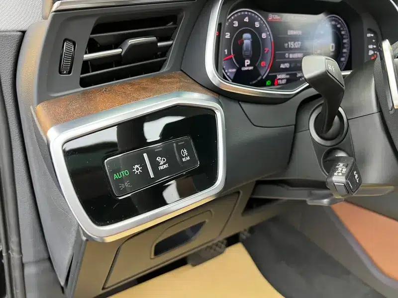 2020 Audi A6 (Imported) allroad Explorer 55 TFSI Premium Off-Road Model — миниатюра 25