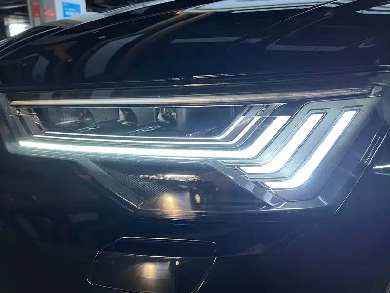 2021 Audi A6 (Imported) allroad quattro Explorer 55 TFSI Premium Off-Road Model — миниатюра 8