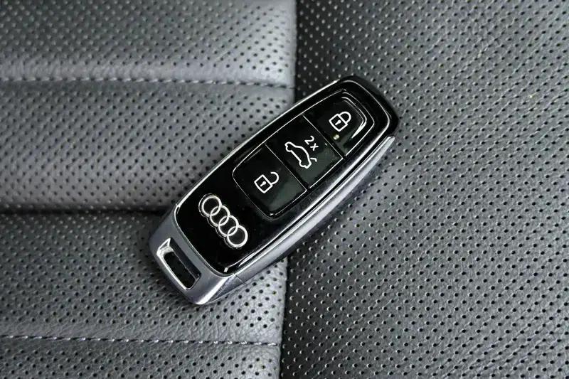 2024 Audi A6 (Imported) allroad quattro Explorer 55 TFSI Premium Off-Road Model — миниатюра 11