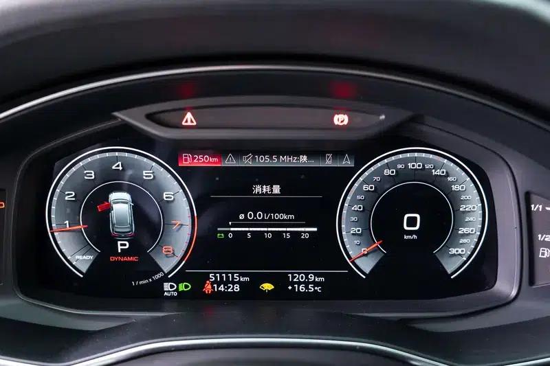 2022 Audi A6 (Imported) Avant 40 TFSI Luxury Dynamic — миниатюра 16