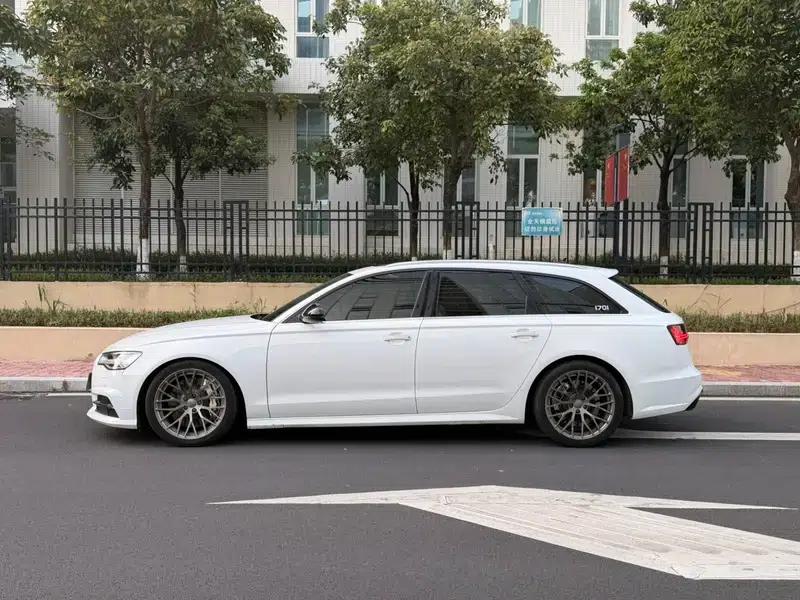 2017 Audi A6 (Imported) Avant 35 TFSI Fashion Edition — миниатюра 4