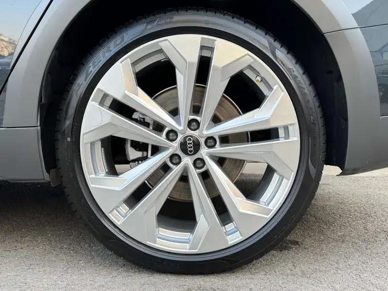 2021 Audi A6 (Imported) allroad quattro Explorer 55 TFSI Premium Off-Road Model — миниатюра 7