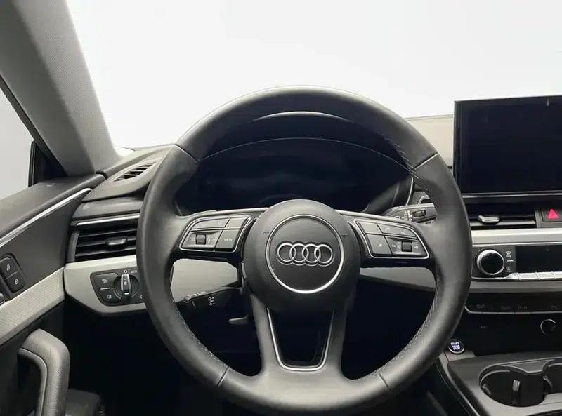 Audi A5 2021 Sportback 40 TFSI Fashionable Elegant Model — миниатюра 13