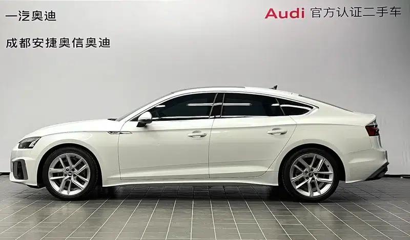 Audi A5 2021 Sportback 40 TFSI Fashionable Elegant Model — миниатюра 3